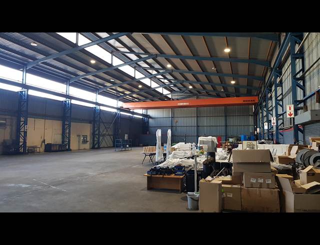 4,573M² FACTORY TO LET IN BELLVILLE CENTRAL
