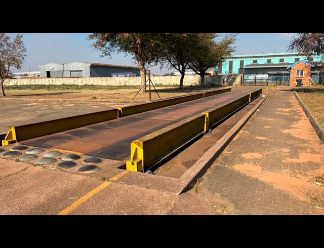 11,455M² INDUSTRIAL YARD TO LET IN ROSSLYN