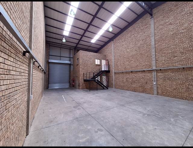 279M² WAREHOUSE TO LET IN STORMILL