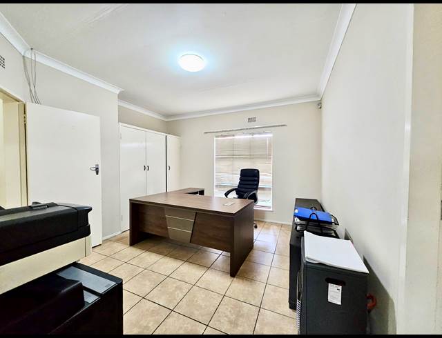 4 bed property to rent in NORKEM PARK