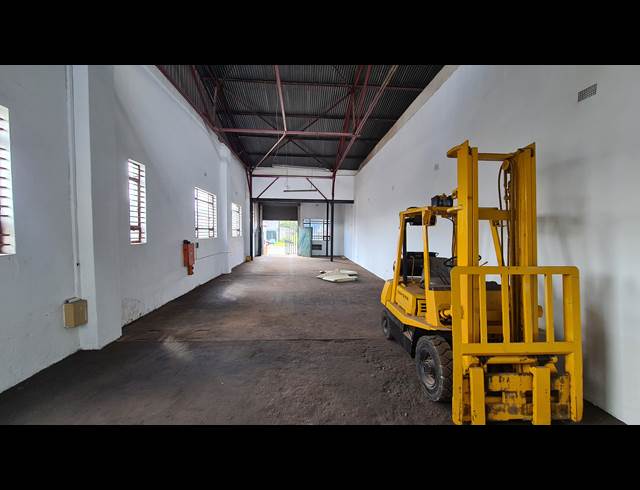 170M² FACTORY TO LET IN ANDERBOLT