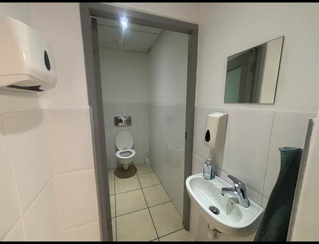 175M² OFFICE TO LET IN BRACKENFELL SOUTH