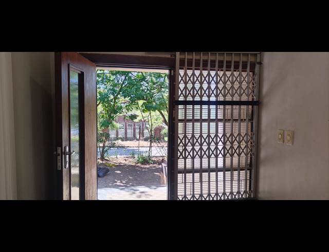 171M² OFFICE TO LET IN NELSPRUIT CENTRAL