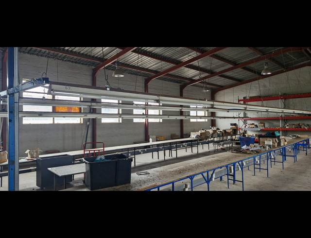 300M² WAREHOUSE TO LET IN SELBY