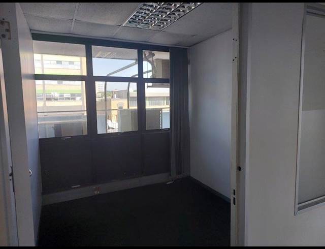 1,000M² FULL FLOOR TO LET IN PINETOWN CENTRAL