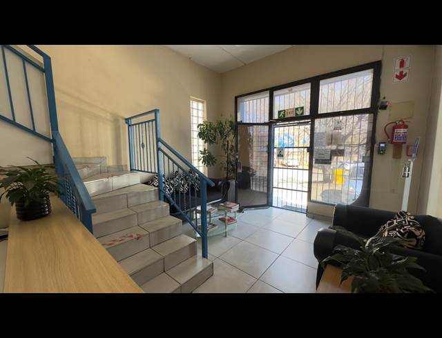 16M² OFFICE TO LET IN WILBART