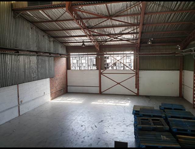 505M² WAREHOUSE TO LET IN WADEVILLE
