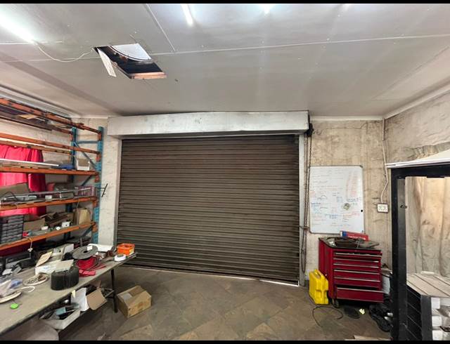 210M² WAREHOUSE TO LET IN NUFFIELD INDUSTRIAL