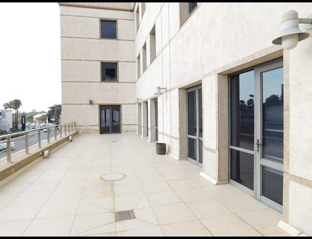 1,356M² OFFICE TO LET IN ROSEBANK