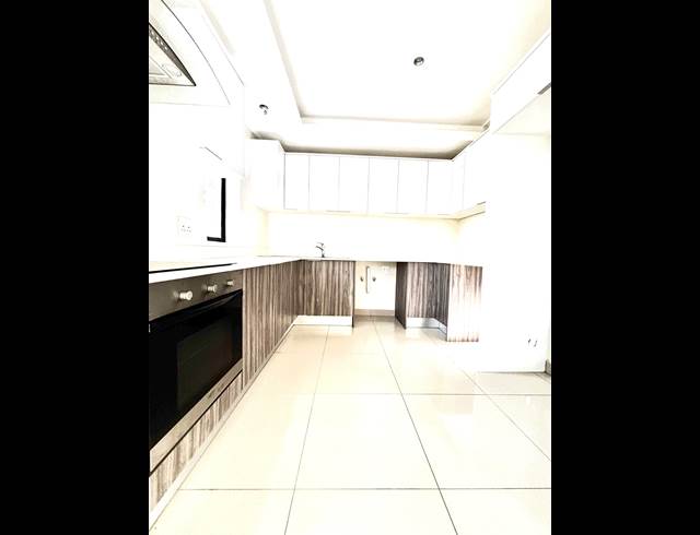 2 BEDROOM APARTMENT TO LET IN PARKMORE