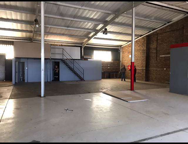 340M² WAREHOUSE TO LET IN SPRINGS CENTRAL