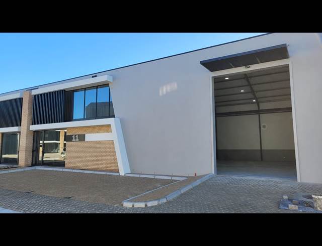 414M² WAREHOUSE TO LET IN STIKLAND INDUSTRIAL