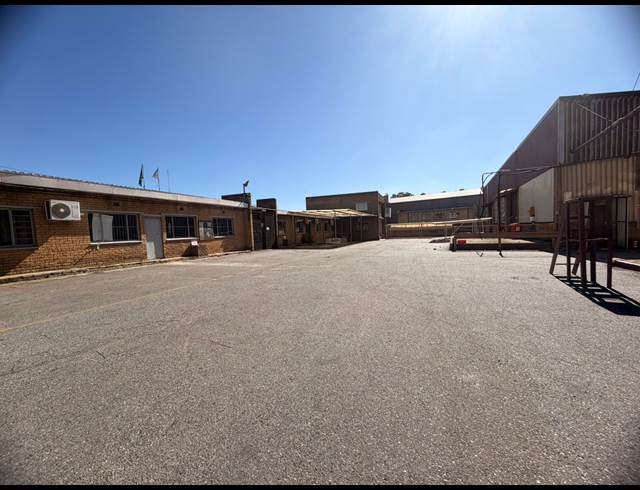 9,058M² WAREHOUSE TO LET IN TUNNEY