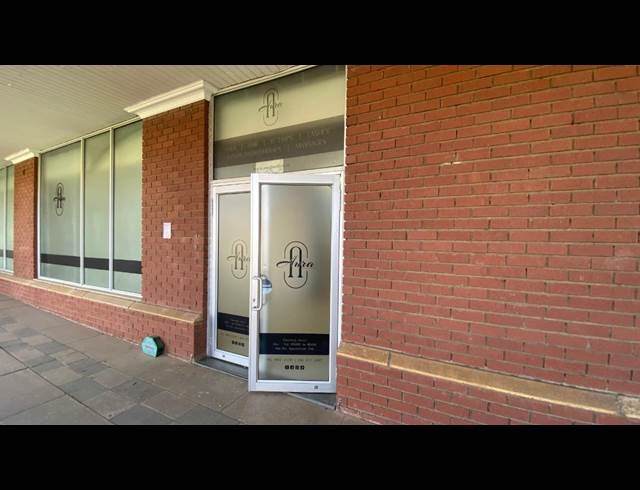 196M² OFFICE TO LET IN ROOIHUISKRAAL