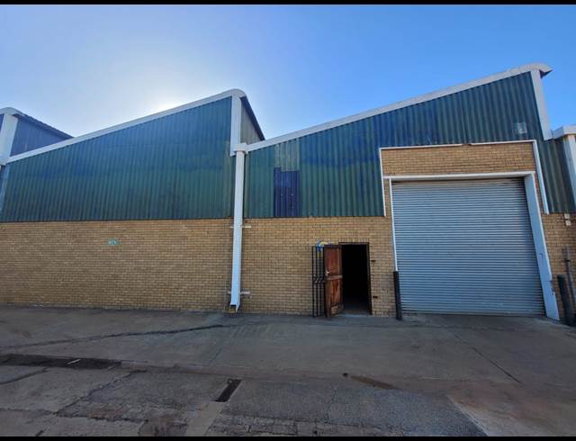 1,800M² WAREHOUSE TO LET IN ATLANTIS INDUSTRIAL
