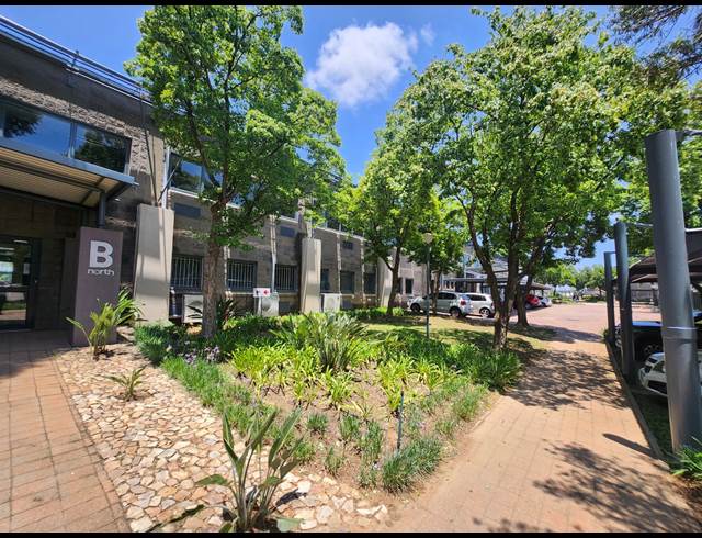 313M² OFFICE TO LET IN RANDJESPARK