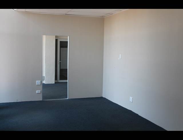 40M² BUSINESS CENTRE TO LET IN WITBANK EXT 16
