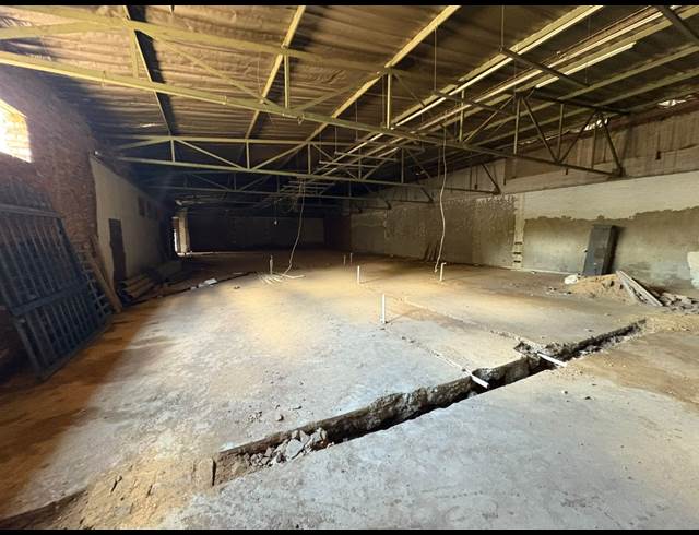 1,925M² WAREHOUSE TO LET IN GERMISTON CENTRAL