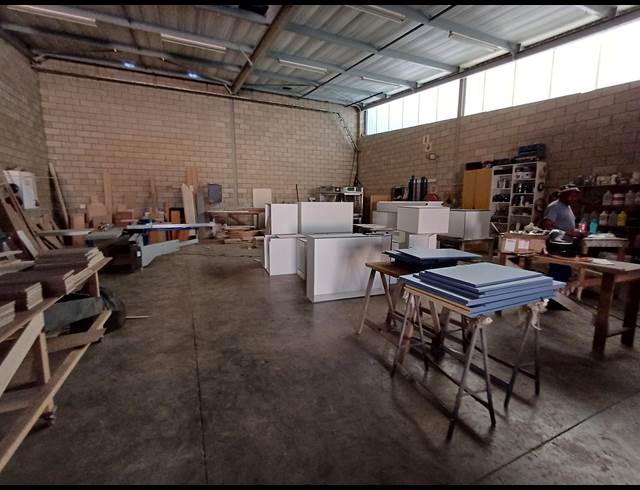 266M² MINI FACTORY TO LET IN KYA SANDS