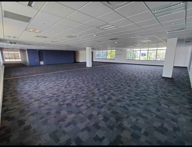 6,746M² OFFICE TO LET IN WATERFALL