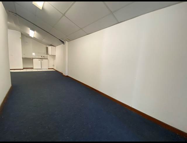318M² WAREHOUSE TO LET IN MARCONI BEAM INDUSTRIA