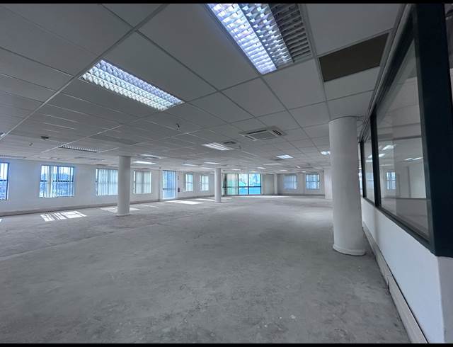 999M² OFFICE TO LET IN PINETOWN CENTRAL