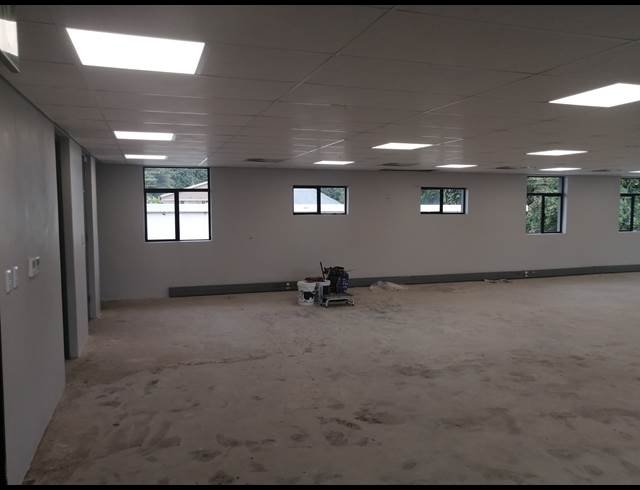 429M² OFFICE TO LET IN GLENWOOD
