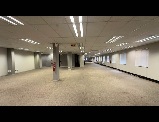 4,000M² OFFICE TO LET IN MEADOWDALE