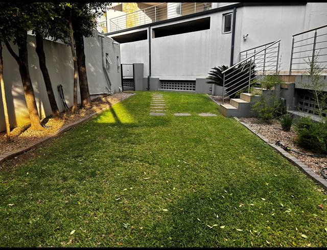 3 BEDROOM APARTMENT TO LET IN MORNINGSIDE