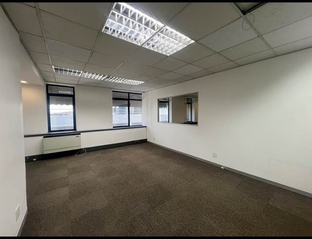209M² OFFICE TO LET IN ROSEBANK