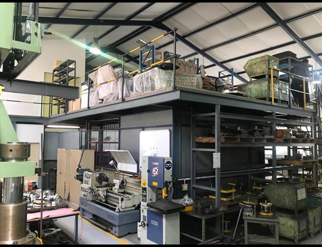 420M² WAREHOUSE RENTED IN STIKLAND INDUSTRIAL