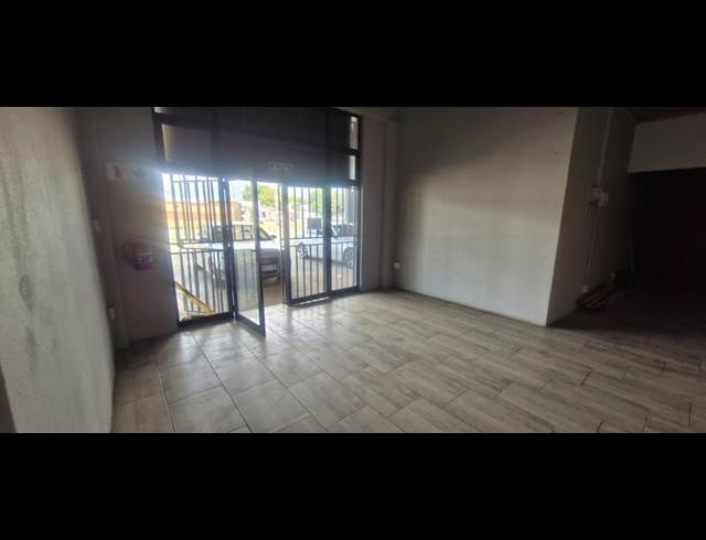 125M² RETAIL TO LET IN SELBY