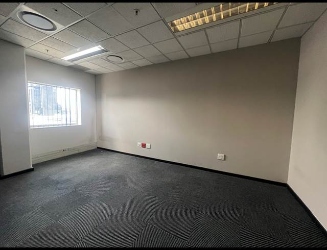 981M² OFFICE TO LET IN ROSEBANK