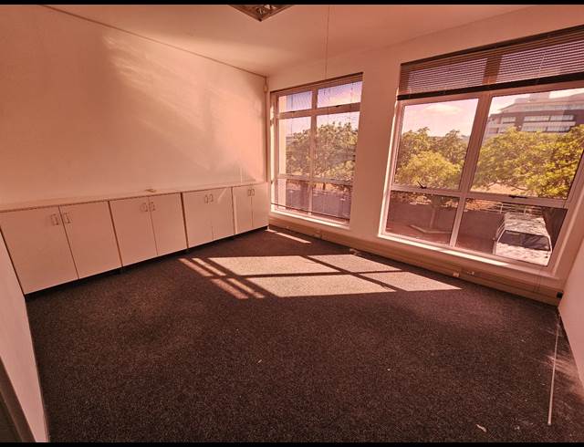352M² OFFICE TO LET IN CENTURY CITY