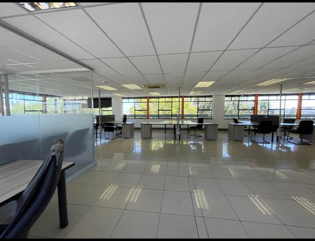 313M² OFFICE TO LET IN RIVONIA