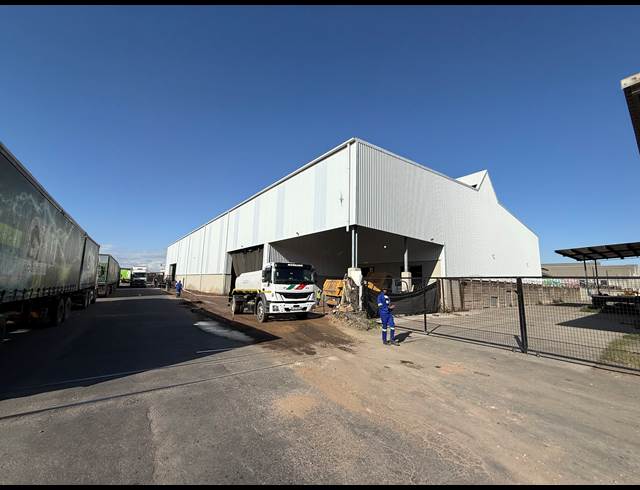 5,478M² WAREHOUSE TO LET IN CONGELLA