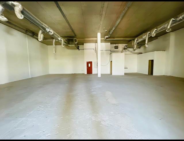237M² RETAIL TO LET IN FOURWAYS