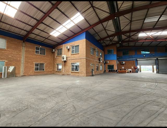 8,000M² WAREHOUSE TO LET IN JUPITER