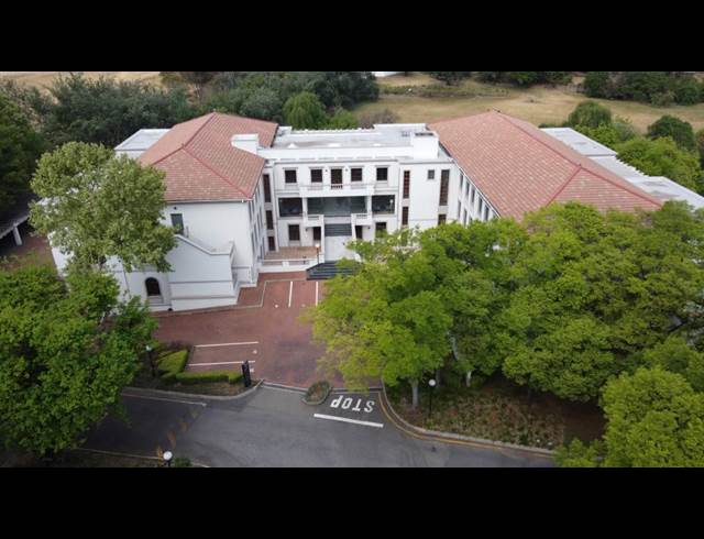 1,263M² OFFICE TO LET IN SANDTON CENTRAL