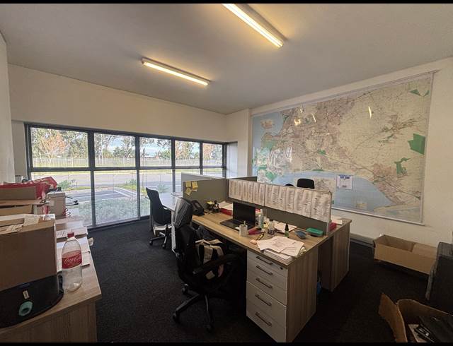 400M² WAREHOUSE TO LET IN AIRPORT INDUSTRIA