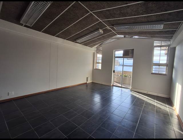 48M² OFFICE RENTED IN VINCENT