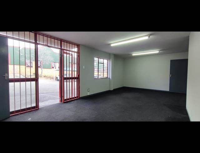 WAREHOUSE PROPERTY TO RENT IN SAMRAND BUSINESS PARK