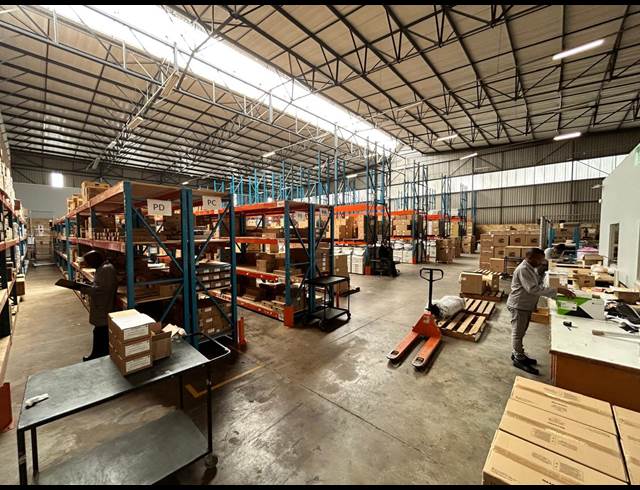 3,454M² WAREHOUSE TO LET IN TUNNEY