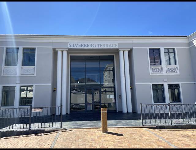 116M² OFFICE TO LET IN WESTLAKE
