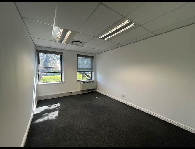 355M² BUILDING TO LET IN MOWBRAY