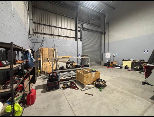 428M² WAREHOUSE TO LET IN KRAAIFONTEIN INDUSTRIA