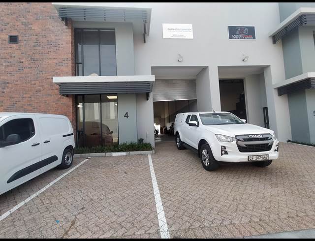 306M² WAREHOUSE RENTED IN KRAAIFONTEIN INDUSTRIA
