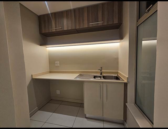 2 BEDROOM APARTMENT TO LET IN ROSEBANK