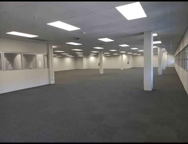 651M² OFFICE TO LET IN UMGENI PARK