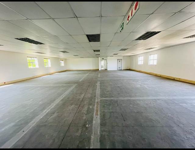586M² OFFICE TO LET IN VORNA VALLEY